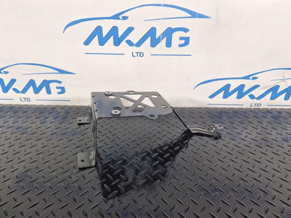 19-ON MERCEDES BENZ CLA C118 GENUINE HEATER MATRIX BRACKET HOLDER A2475010300