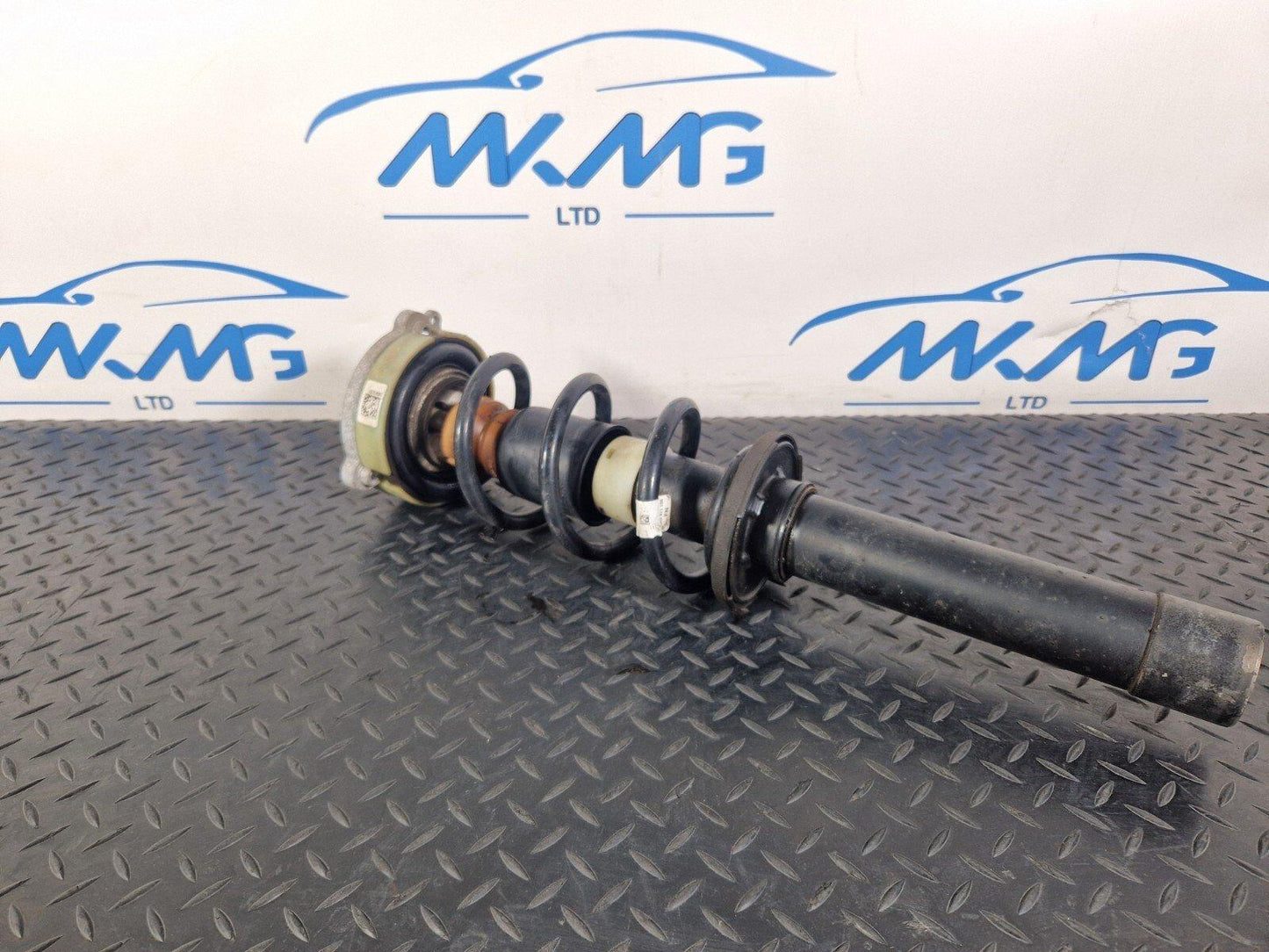 16-19 AUDI A4 B9 FRONT STRUT SHOCK ABSORBER FITS BOTH SIDES 8W0031AK 8W0413031AK