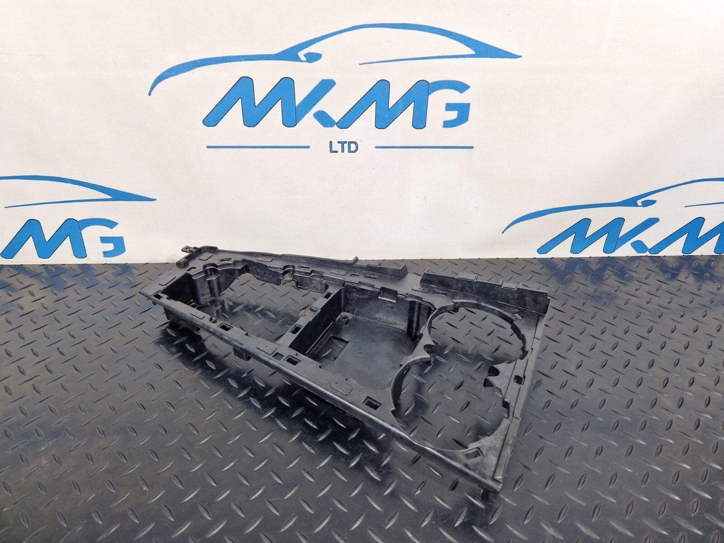 16-23 AUDI S5 COUPE GENUINE CENTRE CONSOLE TRIM 8W2864261A