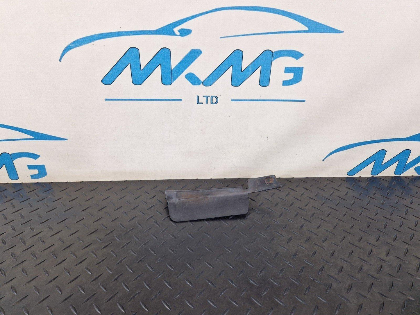 10-13 BMW E70 LCI X5 GENUINE REAR LEFT N/S WHEEL ARCH DEFLECTOR COVER 7158383