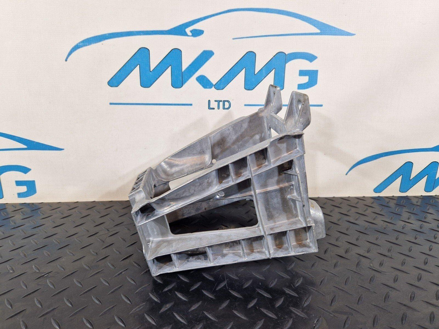 14-21 BMW 2 SERIES 218d GRAN TOURER F46 OEM CENTRE CONSOLE BRACKET REAR 9274404