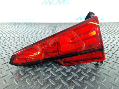 16-19 AUDI A4 B9 GENUINE REAR RIGHT O/S/R INNER TAILGATE LIGHT 8W5945076A