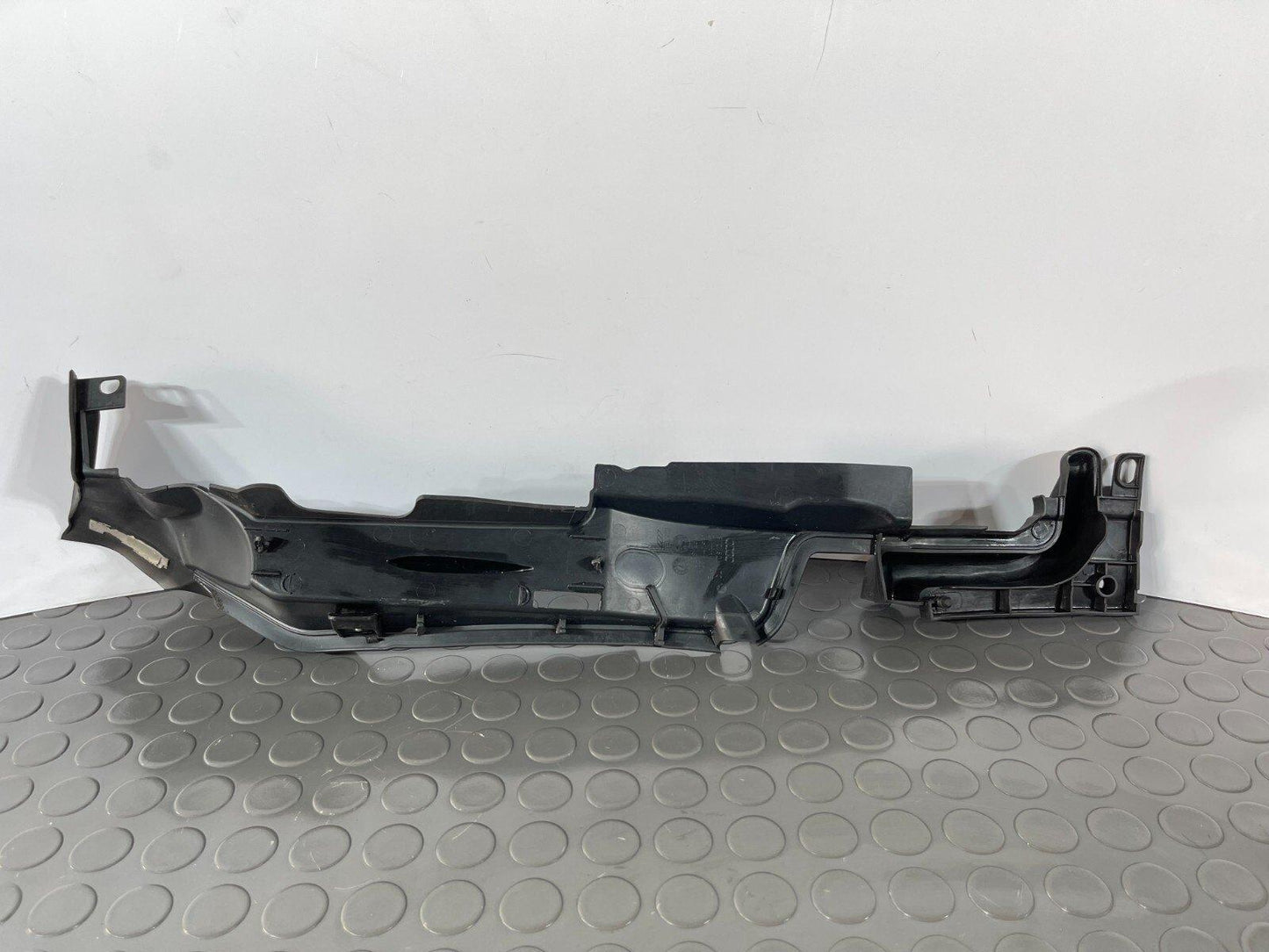 16-19 AUDI A4 B9 ESTATE GENUINE RIGHT DRIVER SIDE WING PANEL RUBBER SEAL