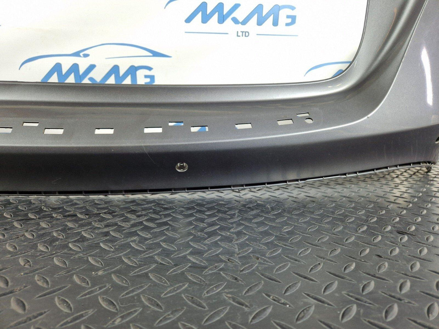 14-20 MERCEDES BENZ GLA 200 X156 GENUINE REAR BUMPER IN GREY 787 A1568850125