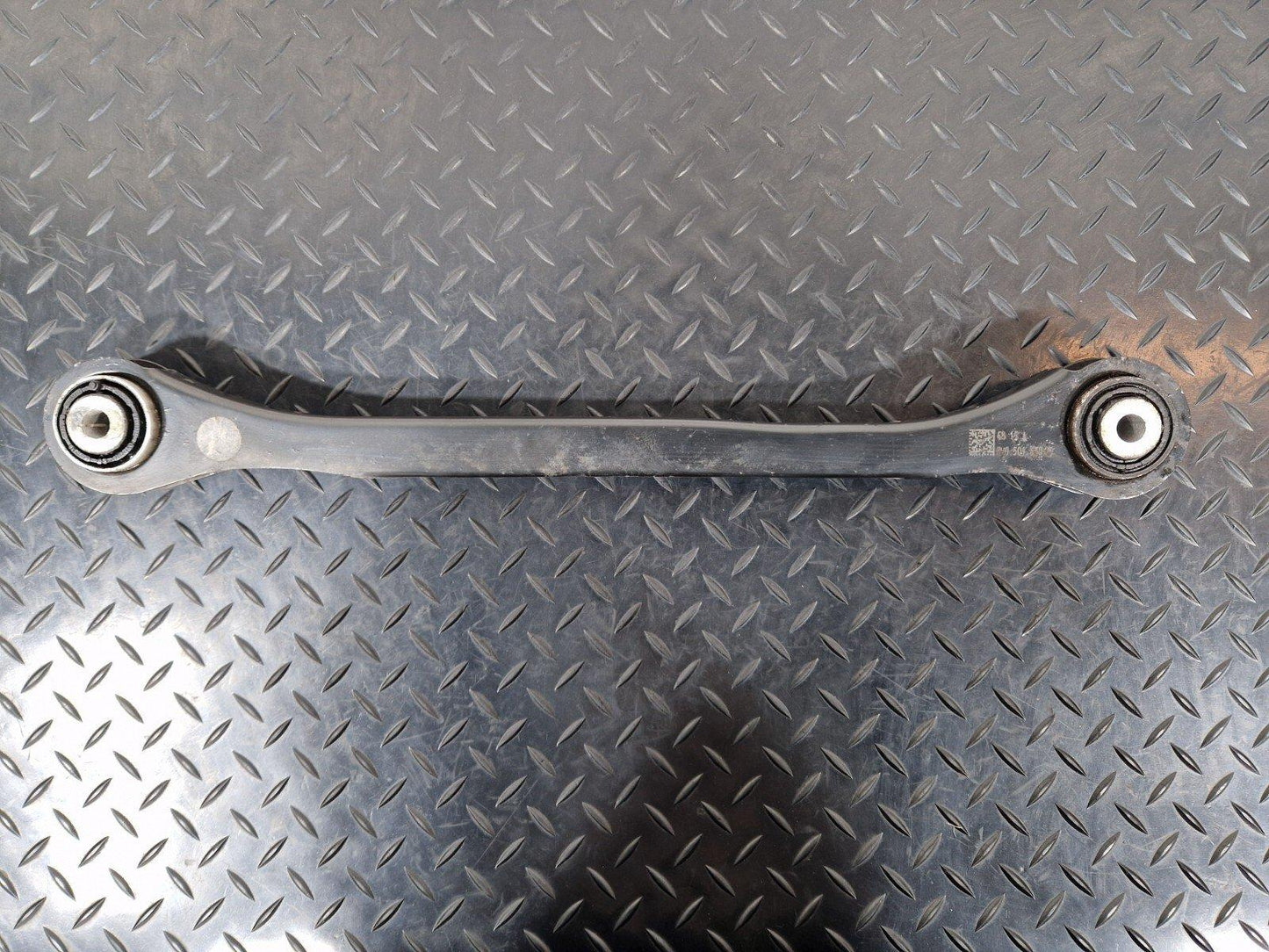 16-19 AUDI A4 B9 GENUINE REAR LEFT SIDE TRAILING CONTROL ARM 8W0501531D