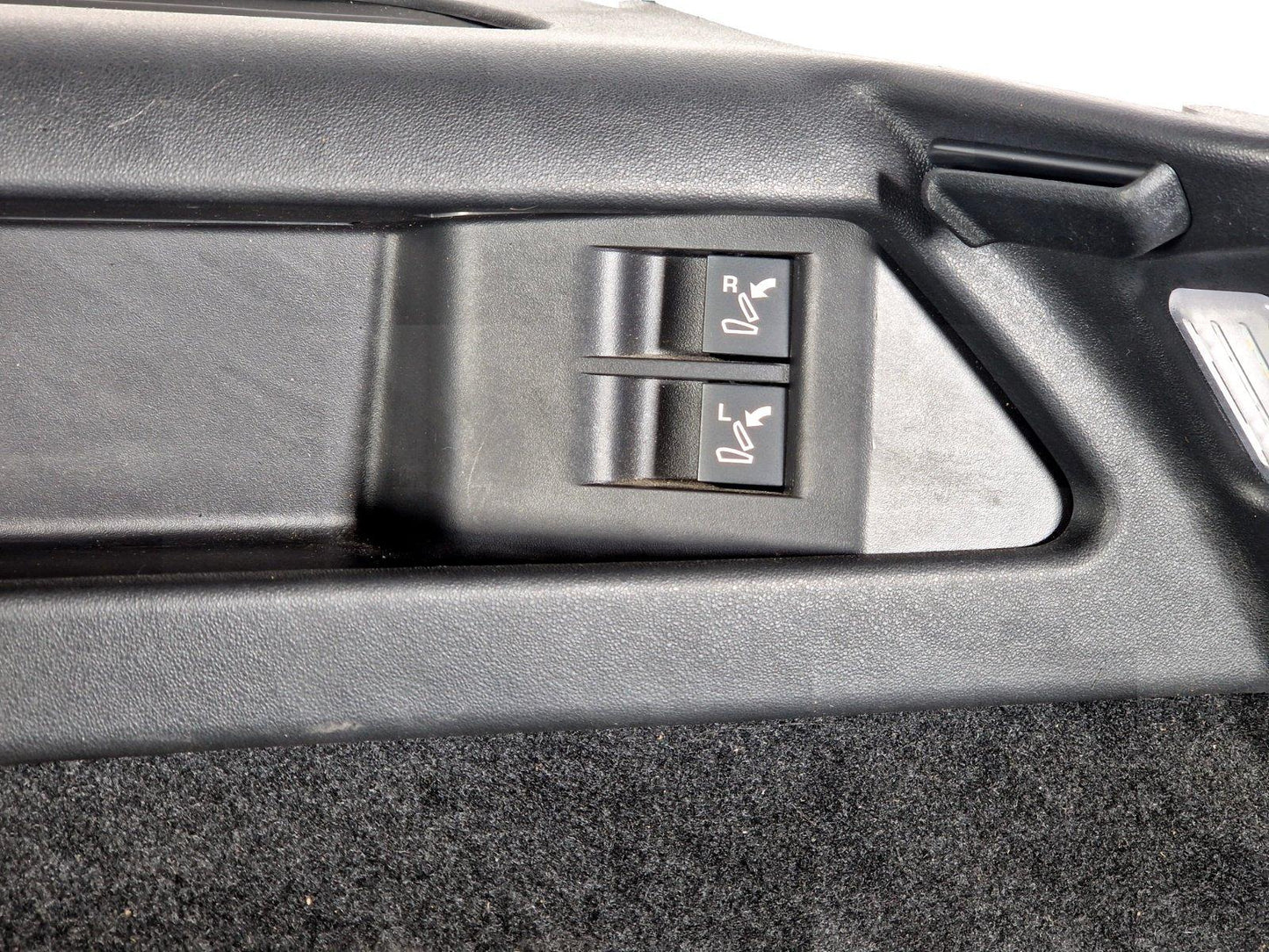 2019-ON  LAND ROVER DISCOVERY L550 LCI REAR RIGHT O/S BOOT PANEL FK72-68886-B