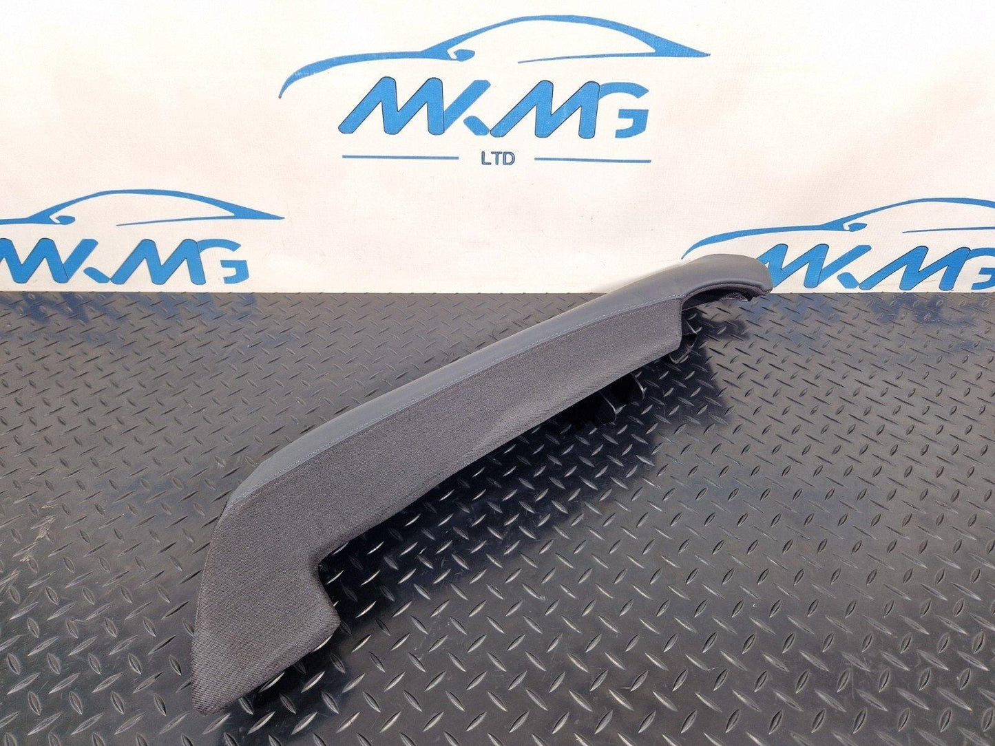 12-18 AUDI A6 C7 GENUINE REAR BOLSTER PASSENGER SIDE LEFT 4G0885703