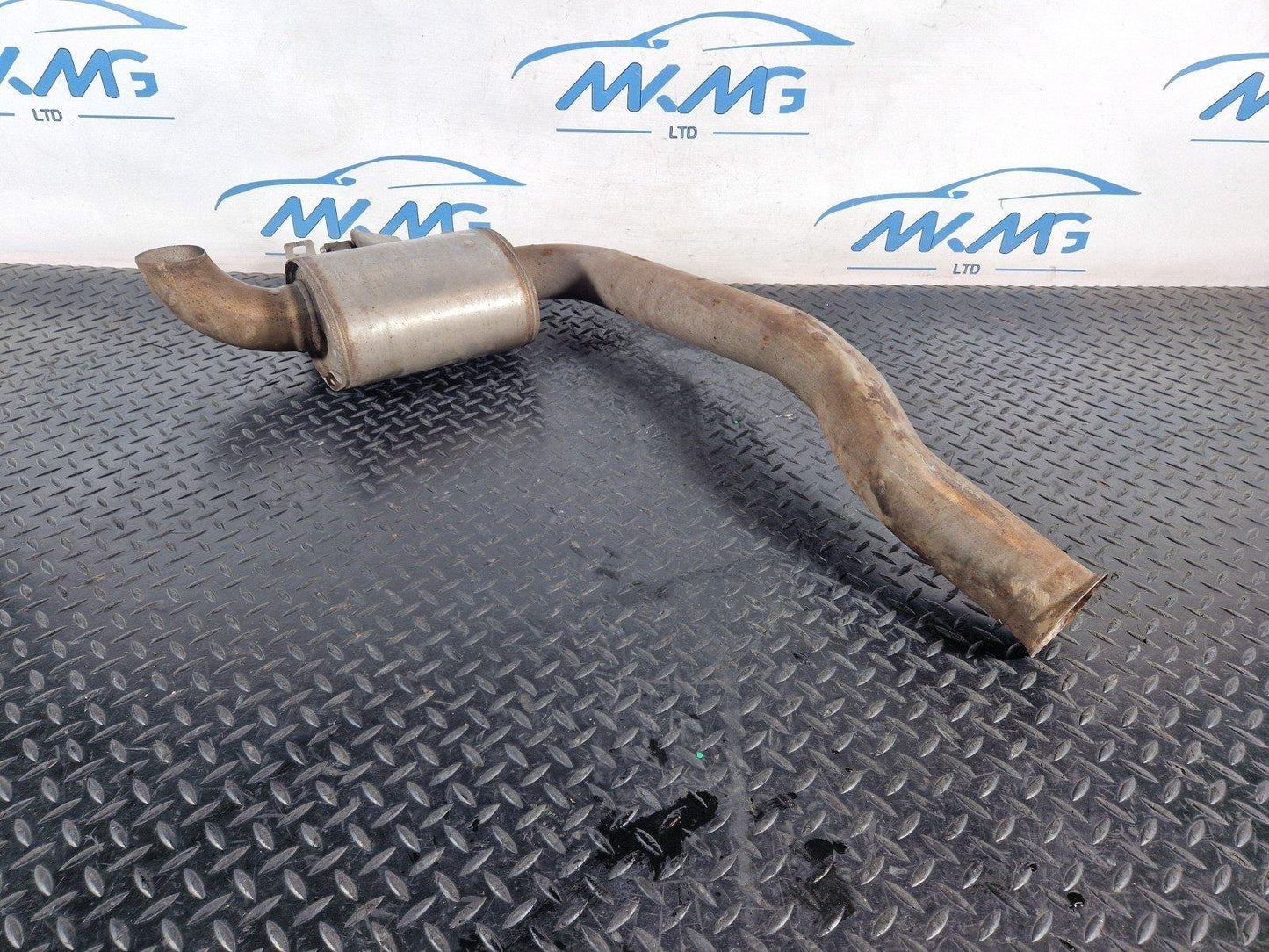 16-22 MERCEDES BENZ GLC X253 GENUINE REAR EXHAUST BOX A2134907400