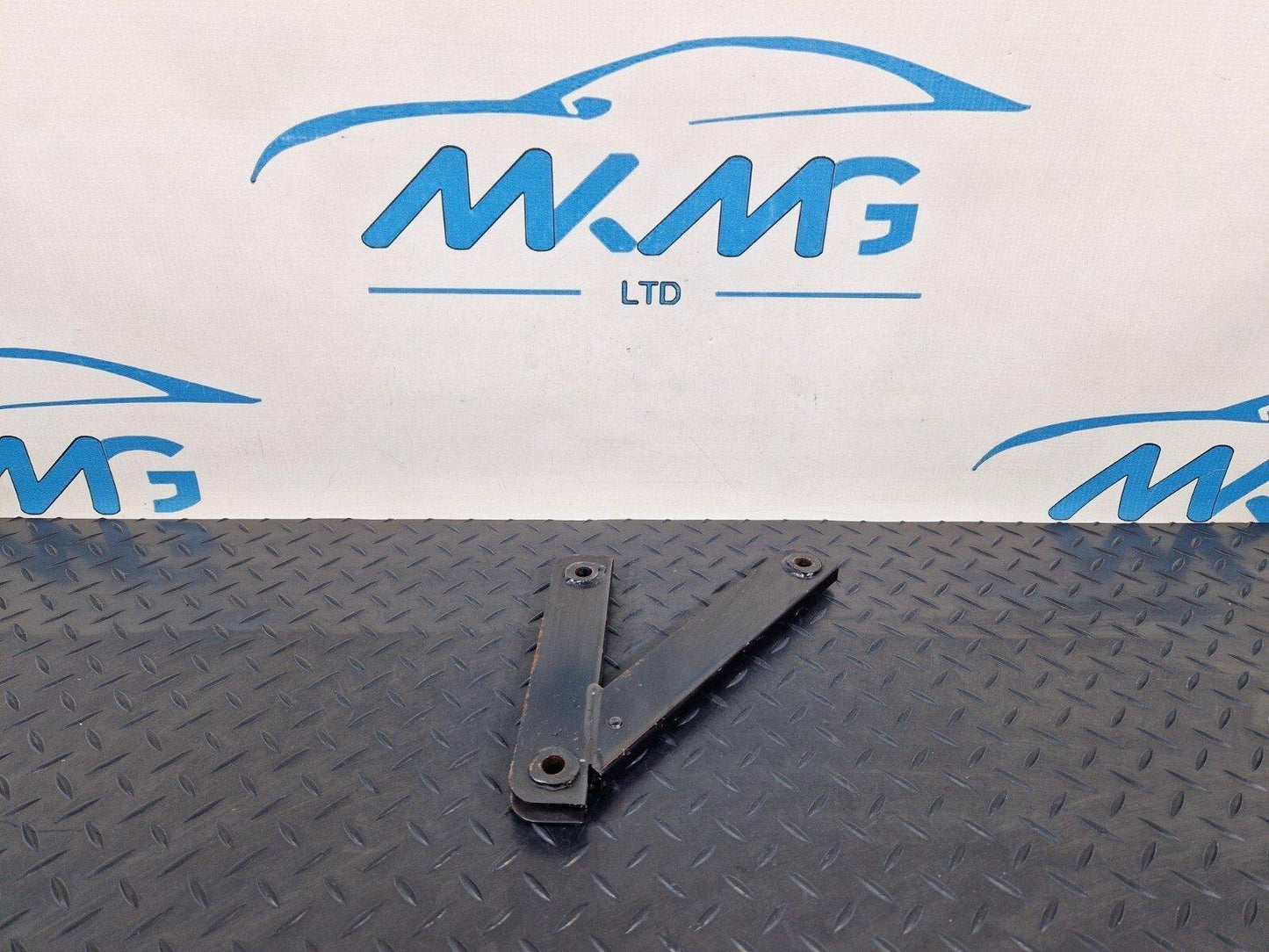 14-23 MERCEDES BENZ VITO W447 GENUINE FRONT AXLE CARRIER STRUT A4476200085