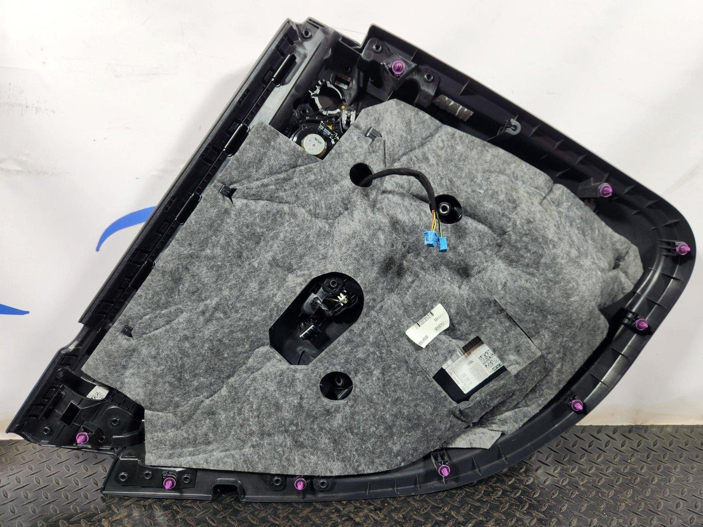 16-22 MERCEDES BENZ X253 REAR RIGHT O/S DRIVER SIDE DOOR CARD PANEL A2537304001
