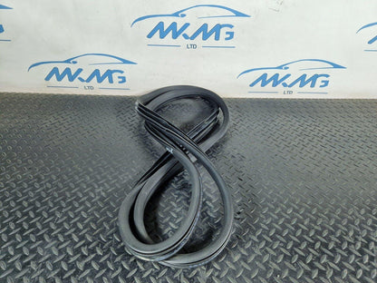 11-19 MERCEDES ML W166 OEM REAR LEFT OR RIGHT SIDE DOOR RUBBER SEAL A1666970151