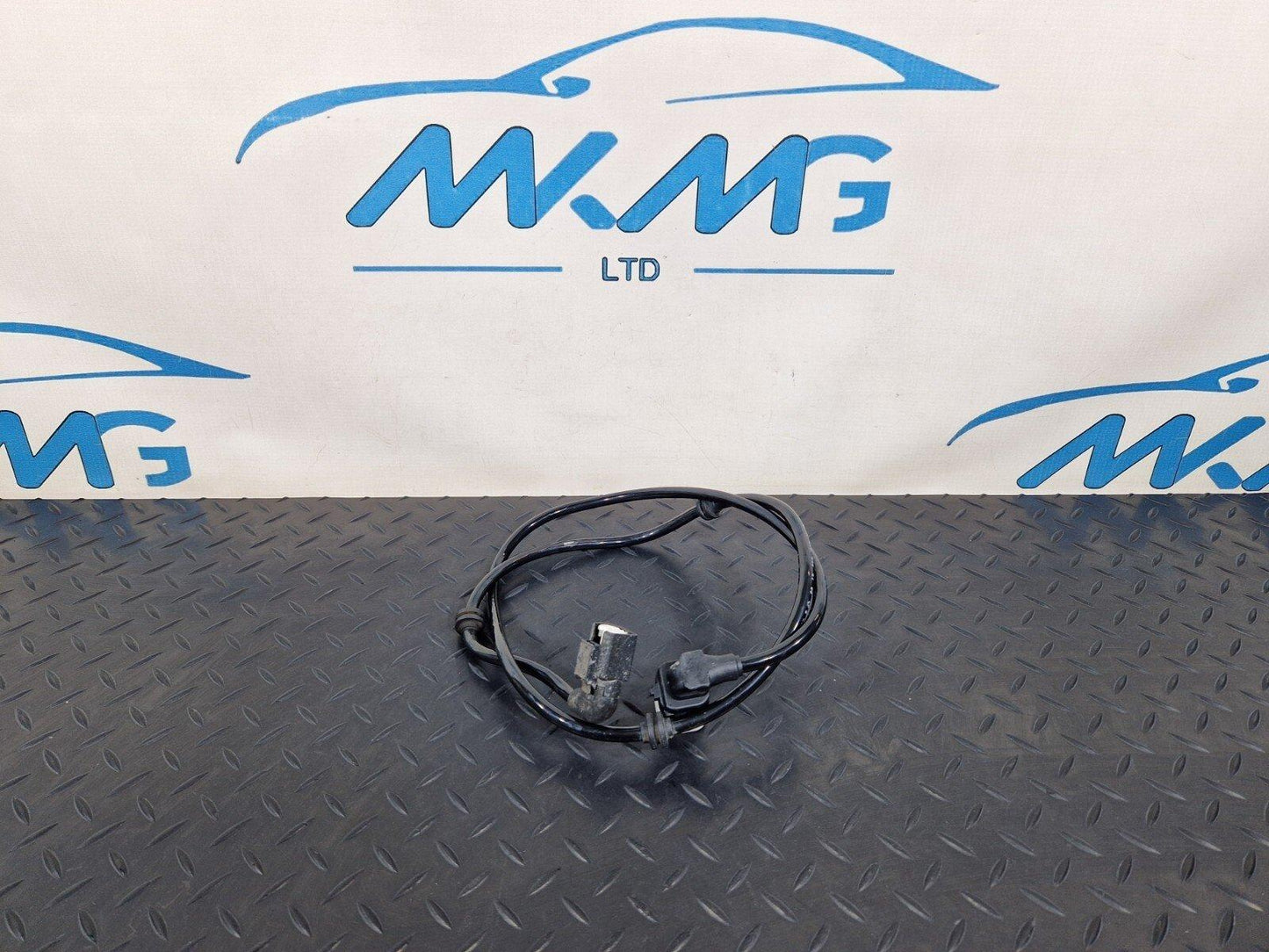 14-21 MERCEDES BENZ C200d W205 REAR LEFT BRAKE PAD WEAR SENSOR A2055404106