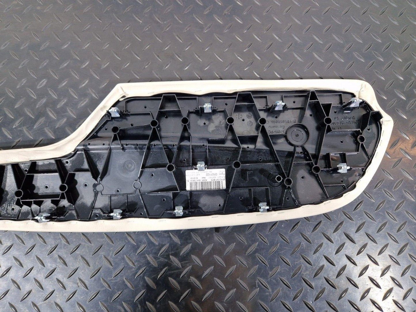 11-18 BMW 6 SERIES F06 CENTRE CONSOLE TRIM IN WHITE 9237091 9241738
