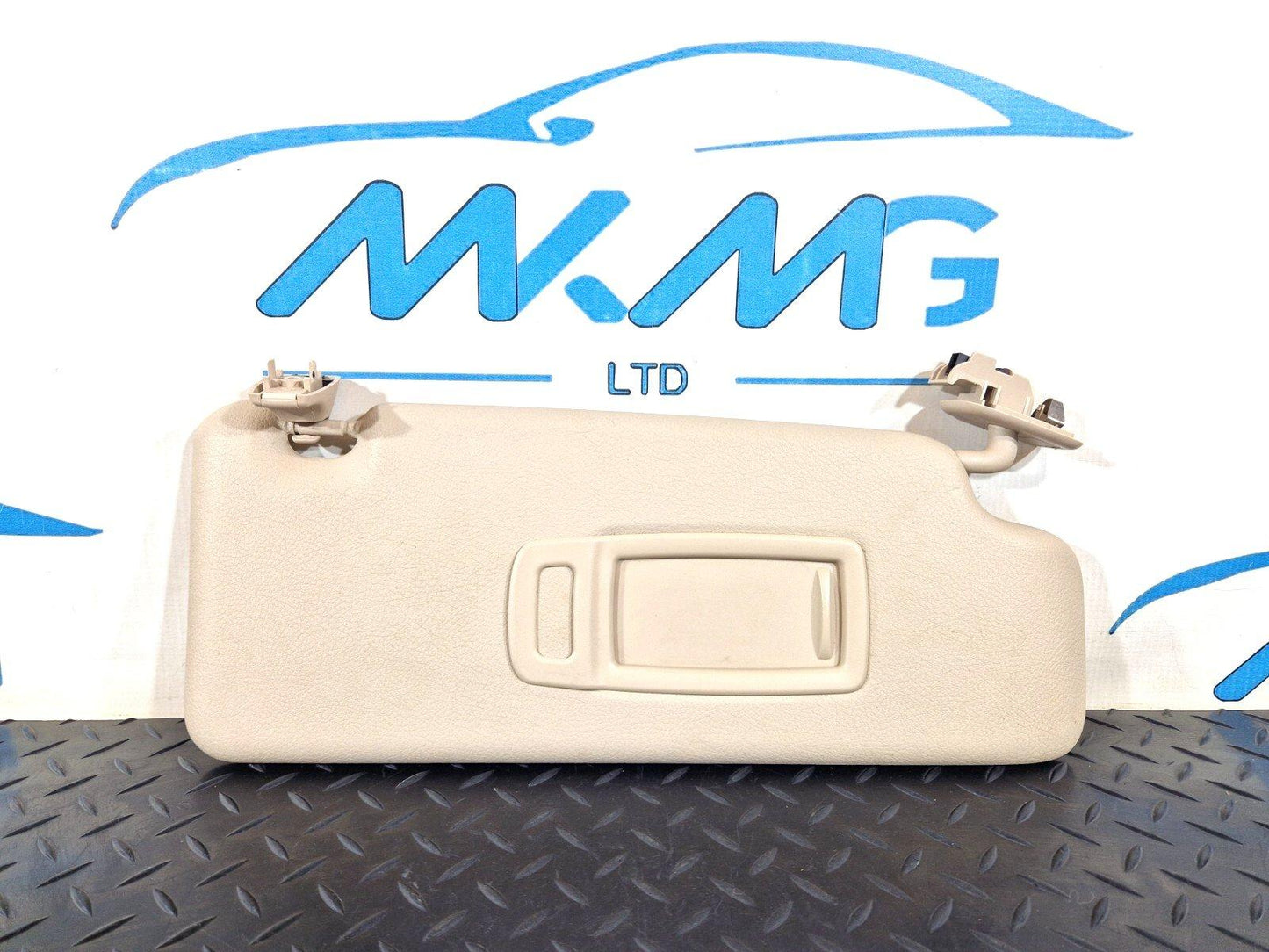 14-21 BMW 2 SERIES 218d GRAN TOURER F46 RIGHT SUN VISOR COVER 20150310