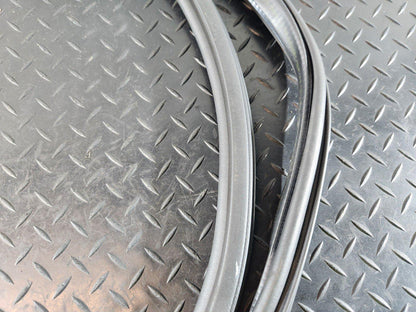 16-20 AUDI Q7 4M GENUINE REAR LEFT & RIGHT DOOR SEAL RUBBER STRIP 4M0833721C