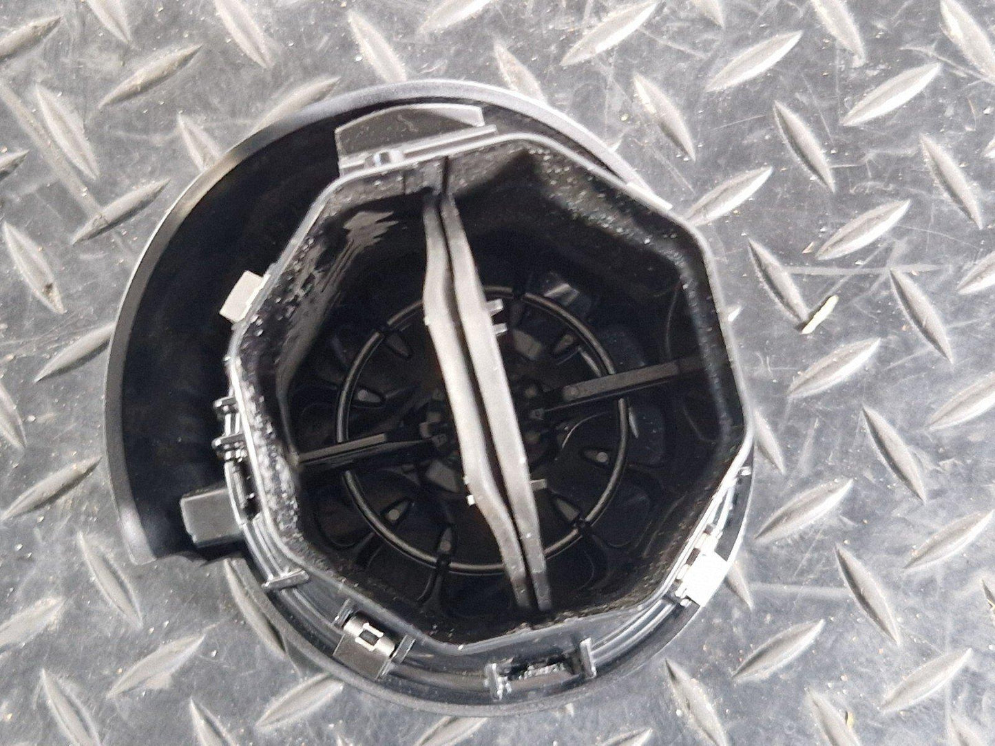 2018-ON MERCEDES A CLASS W177 DASHBOARD AIR VENT RIGHT DRIVER SIDE A17783083007Q