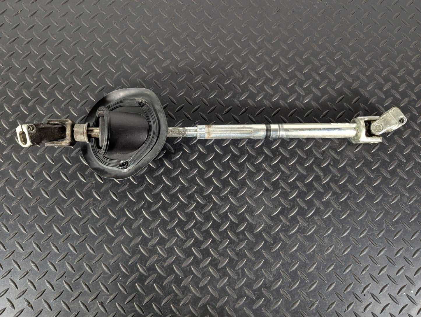 10-17 AUDI A8 4H STEERING COLUMN EXTENSION JOINT SHAFT 4H2419753C