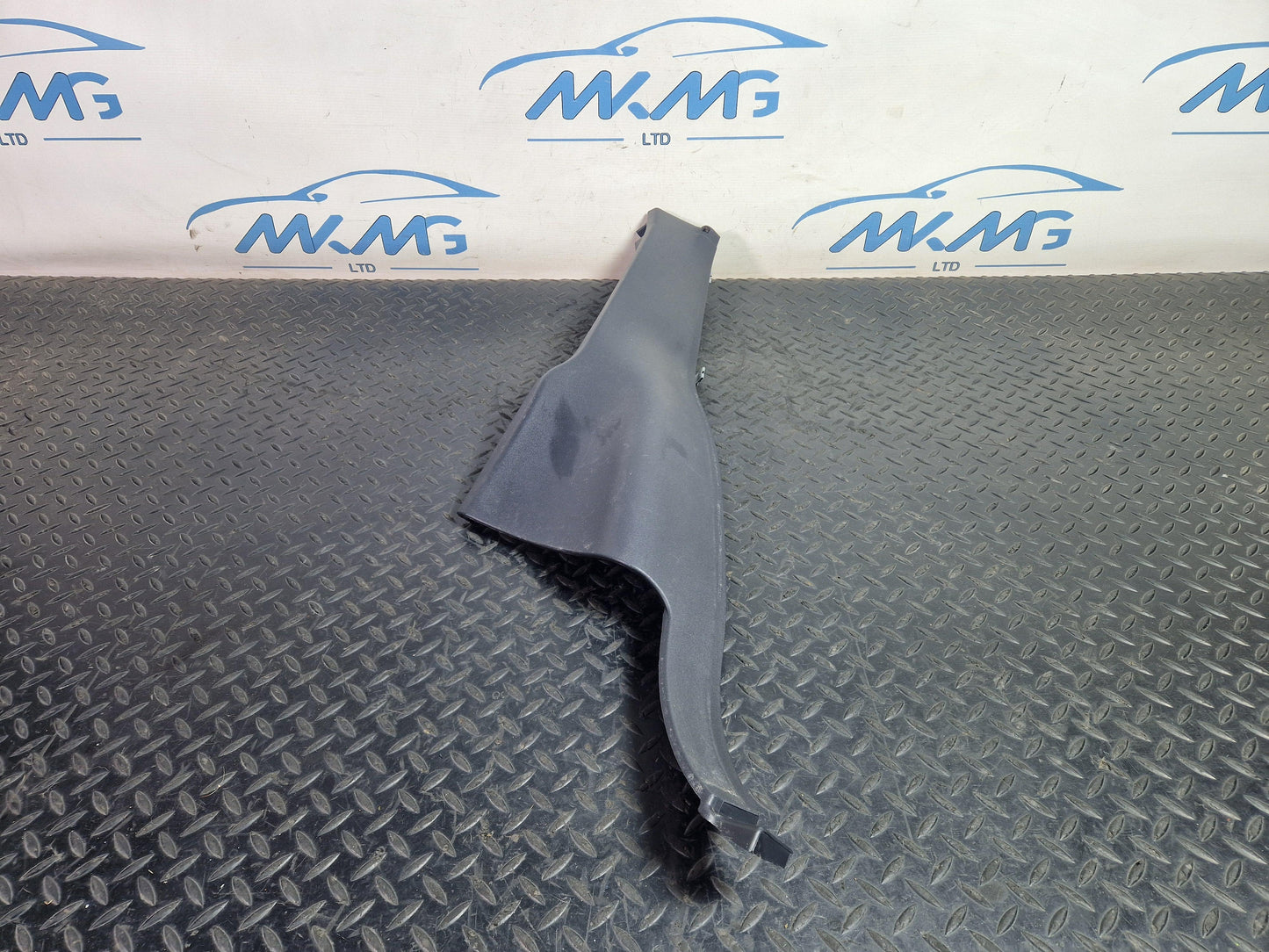 12-18 Land Rover Range Rover Evoque L538 Rear Left C Pillar Trim BJ3231071AEW