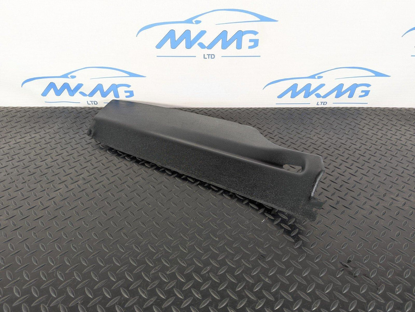 14-21 BMW 2 SERIES 218d GRAN TOURER F46 REAR RIGHT C-PILLAR TRIM COVER 7323666