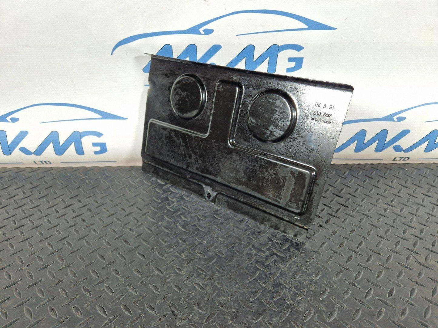 14-23 MERCEDES BENZ VITO W447 OEM CENTRE TOP SEAT BASE A4479112800