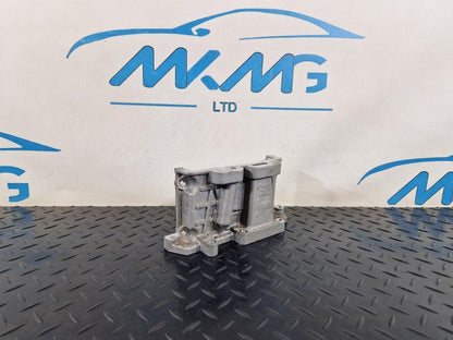 15-18 AUDI A7 4G GENUINE V6 3.0TDI CRT CYLINDER HEAD END PLATE 059109122AA