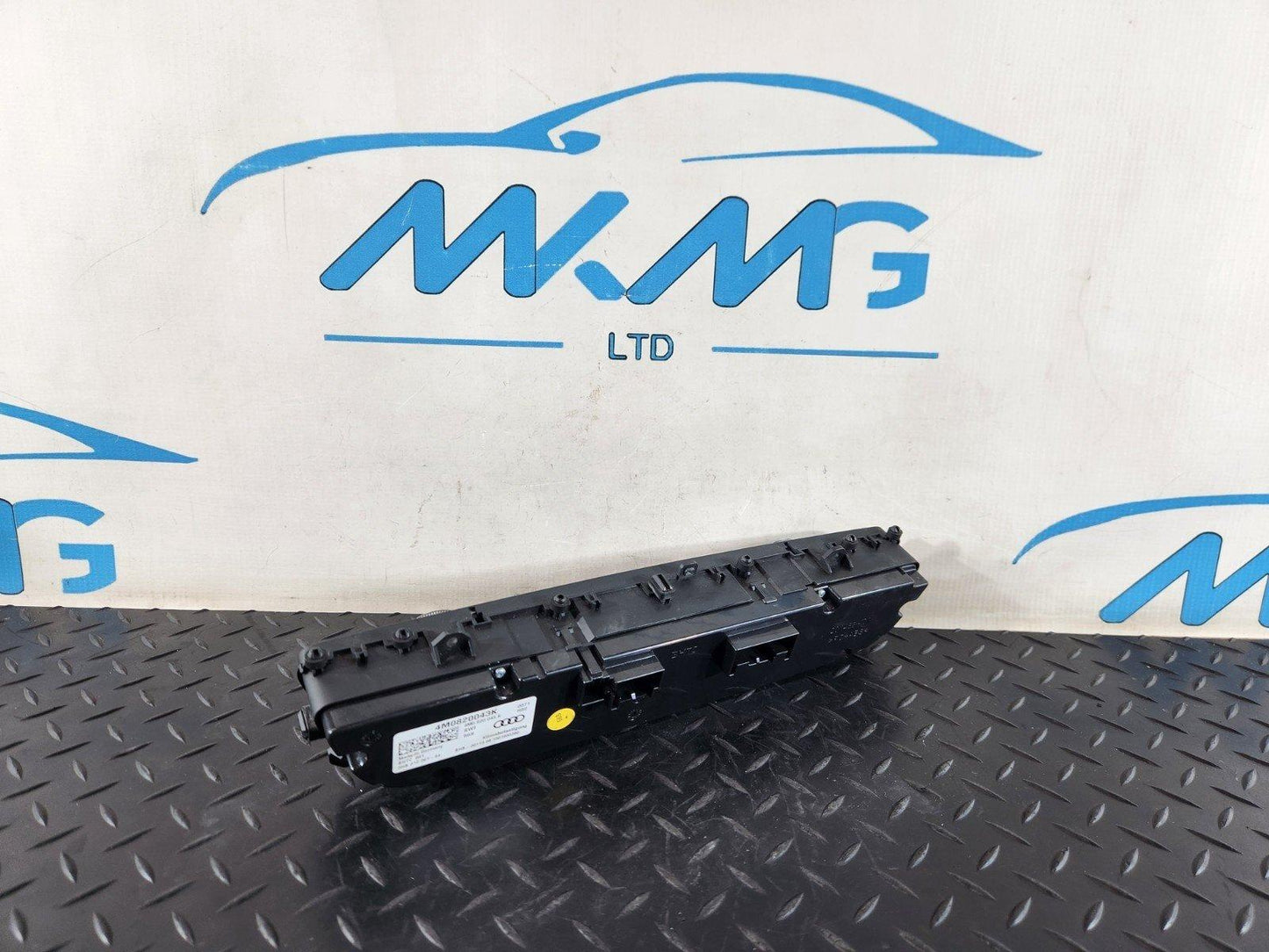 16-20 AUDI Q7 4M GENUINE A/C CLIMATE CONTROL SWITCH PANEL 4M0820043K