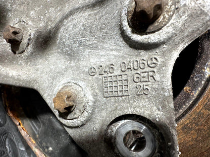 12-18 MERCEDES A-CLASS W176 GENUINE REAR RIGHT SIDE WHEEL HUB & ARM 2460406