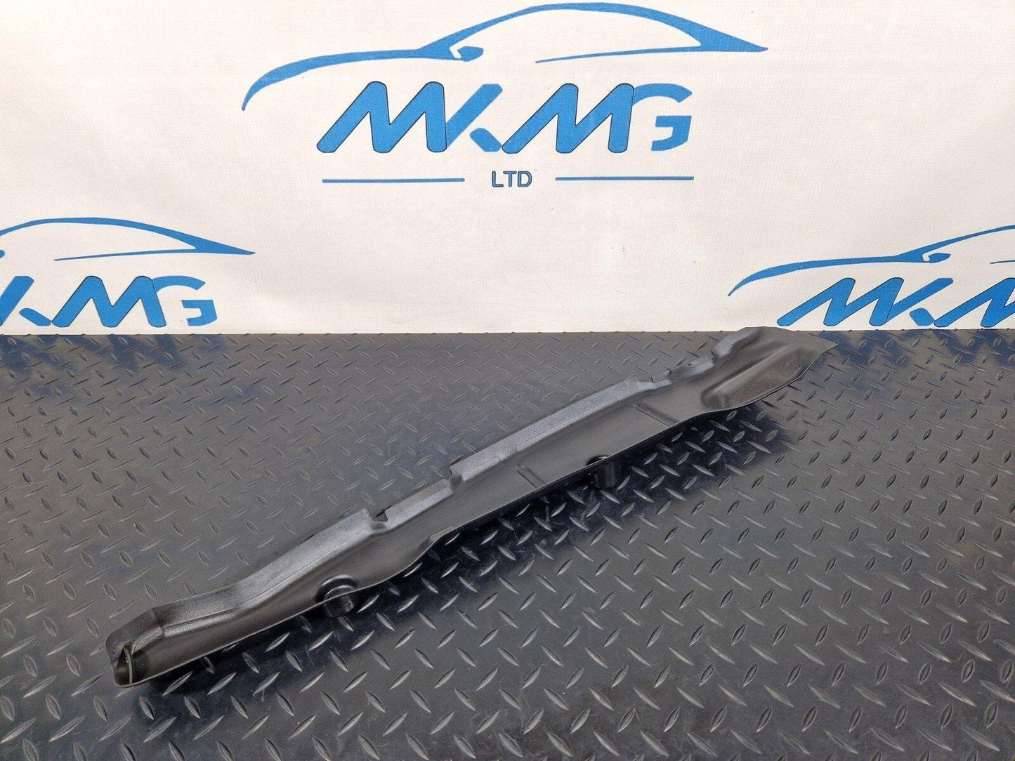 16-19 AUDI A4 B9 GENUINE FRONT LEFT SIDE WING FENDER COVER 8W0821111