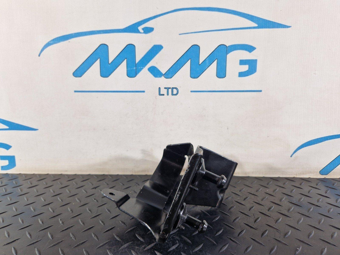 11-19 MERCEDES BENZ ML W166 OEM ABS UNIT BRACKET MOUNT HOLDER A1664310140