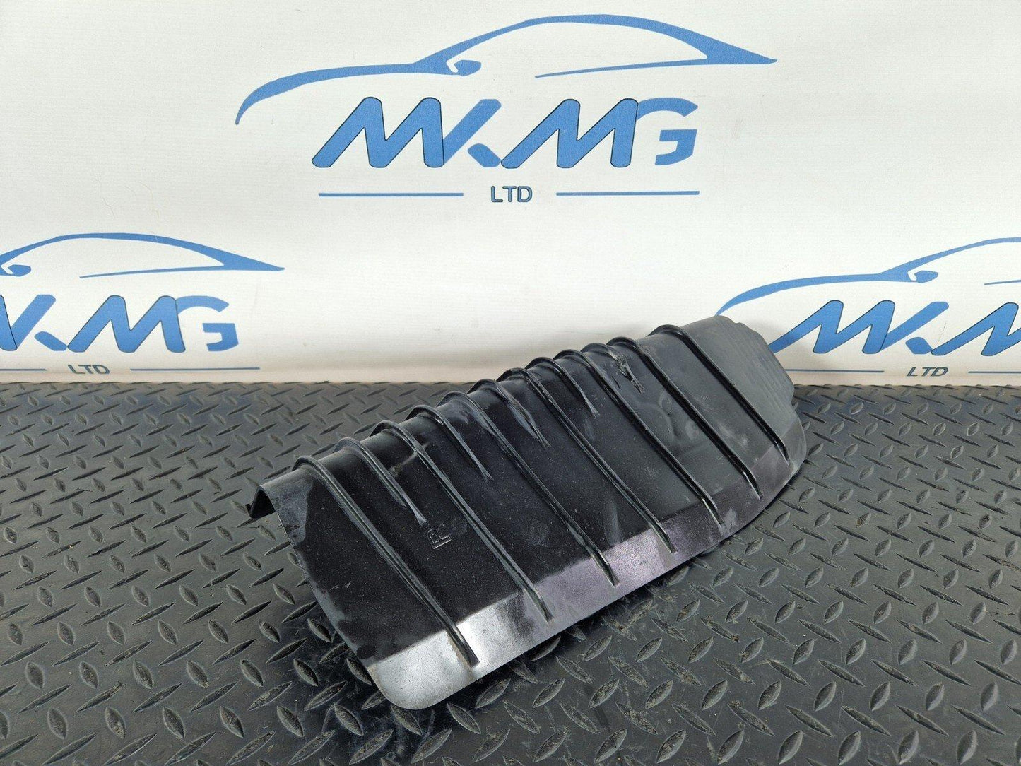 16-24 AUDI A5 F5 COUPE REAR AXLE CONTROL ARM GUARD COVER RIGHT O/S 8W0505416E