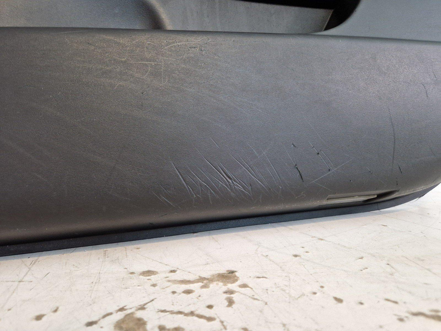 17-ON LAND ROVER DISCOVERY L462 FRONT RIGHT O/S SIDE DOOR CARD PANEL KY3214B121