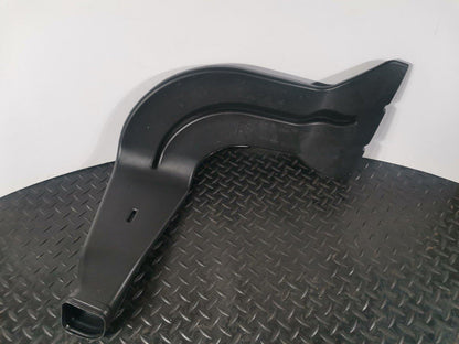 12-18 MERCEDES A-CLASS W176 GENUINE FRONT RIGHT O/S AIR VENT PIPE A2468310246