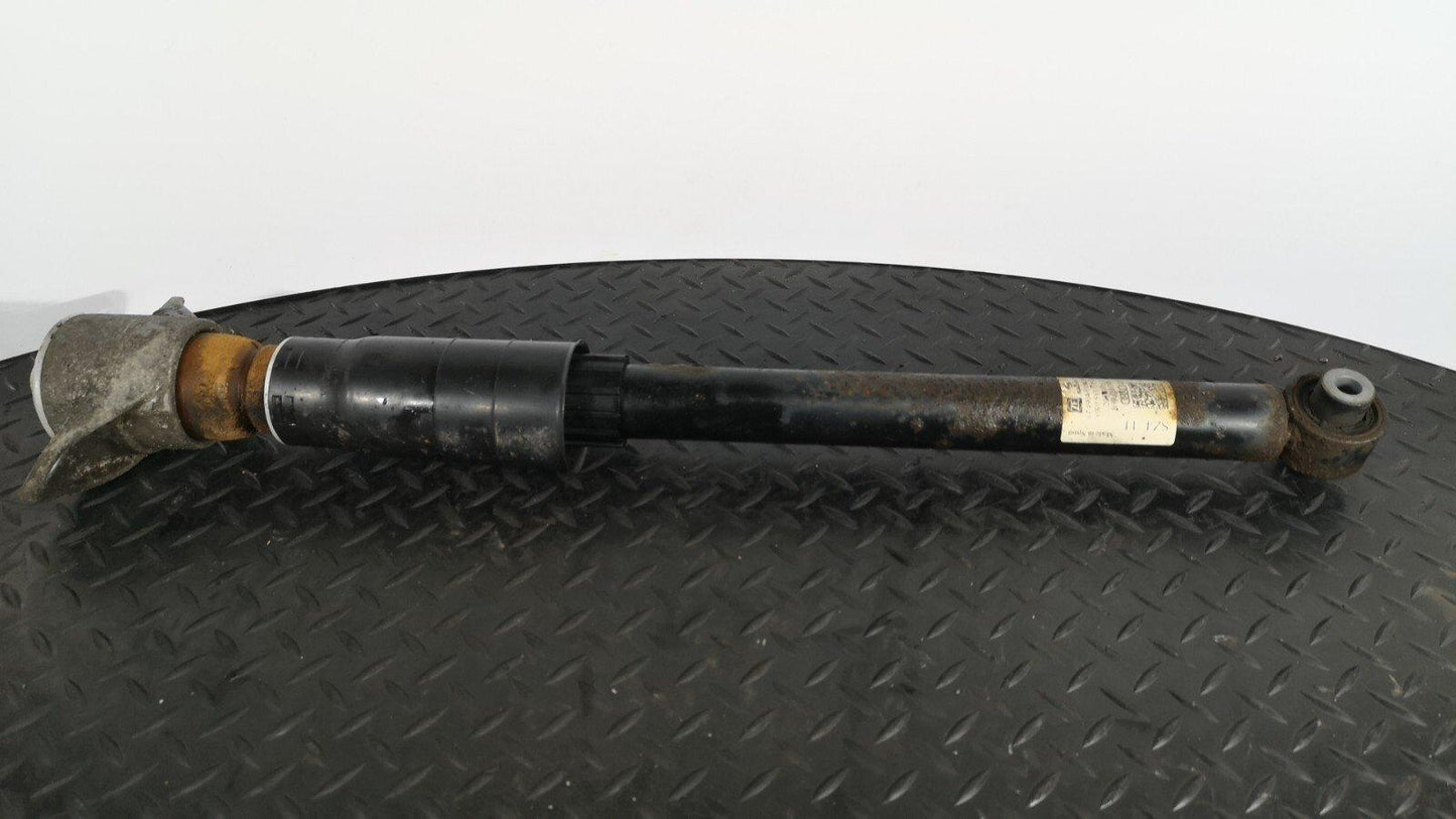 16-19 AUDI A4 B9 S-LINE GENUINE 2.0TDI REAR RIGHT OR LEFT SIDE SHOCK ABSORBER
