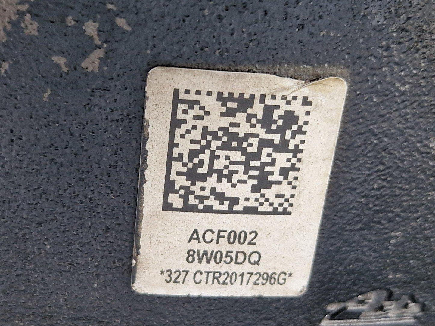 16-19 AUDI A4 B9 GENUINE FRONT LEFT PASSENGER SIDE BRAKE CALLIPER 8W05DQ