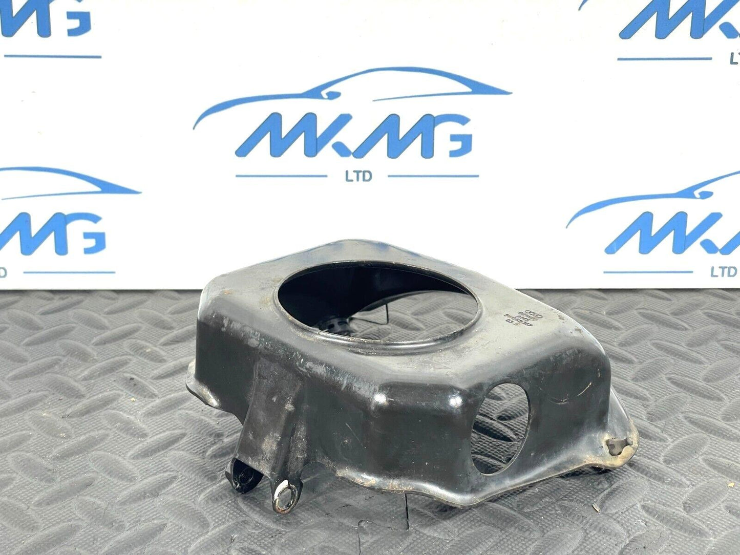 16-19 AUDI A4 B9 AVANT GENUINE  BRAKE MASTER CYLINDER SHIELD 8W0611367
