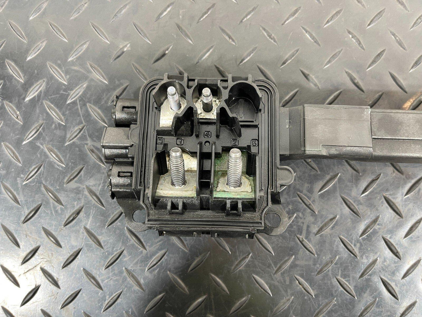 14-21 MERCEDES BENZ C300h W205 GENUINE MK4 POWER RAIL BUSBAR A2055455400