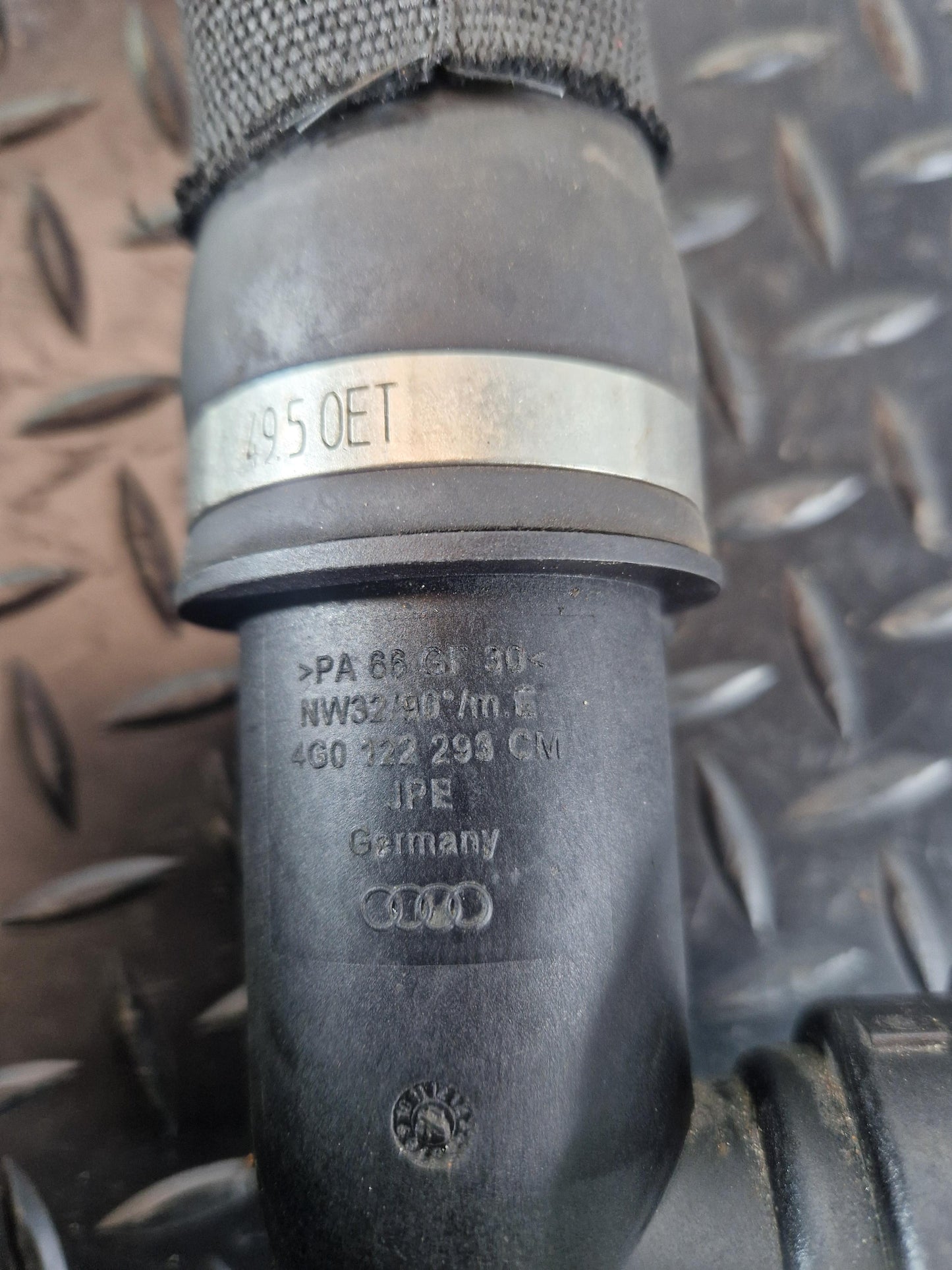 Audi A6 Allroad C7 3.0 Diesel Genuine Coolant Hose Pipe 4G0122293CM