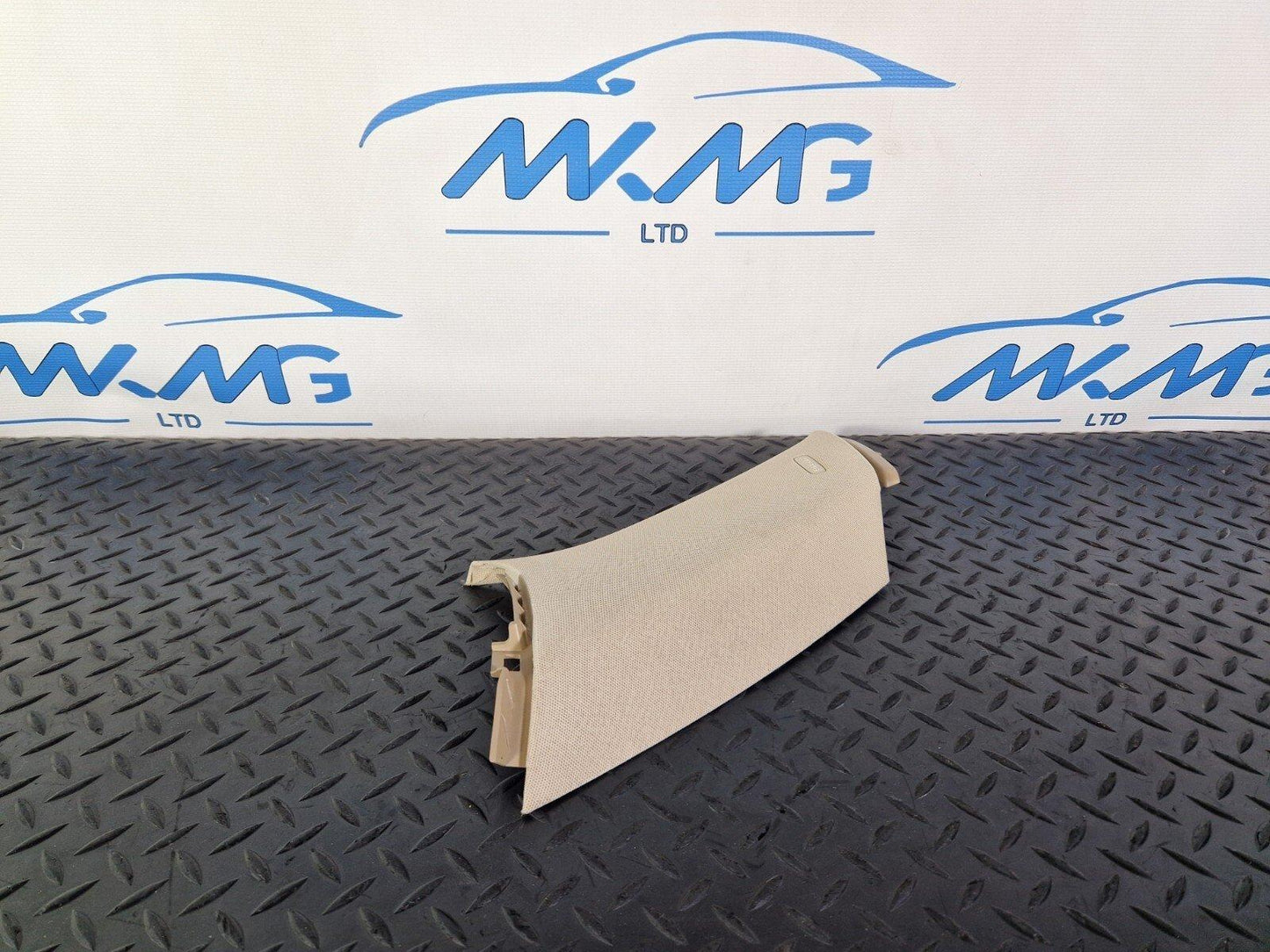 14-21 MERCEDES BENZ W205 ESTATE  REAR C-PILLAR TRIM PANEL RIGHT SIDE A2056904604