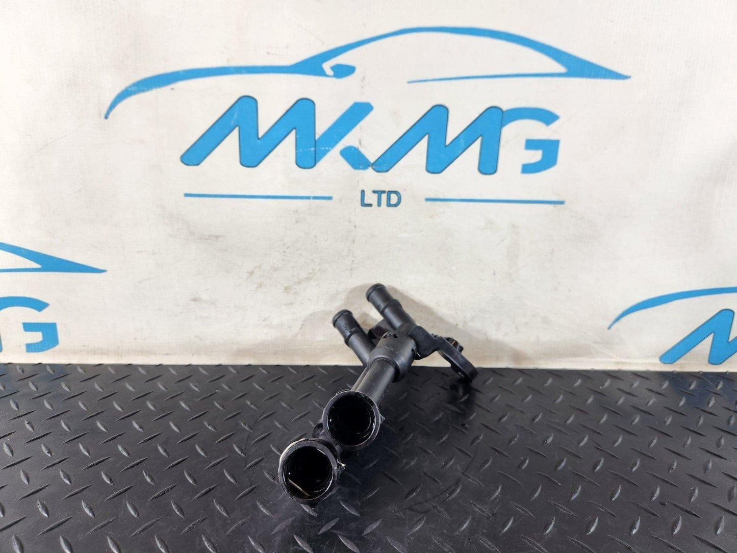 12-18 AUDI A6 C7 GENUINE WATER COOLANT PIPE 04L122157AC