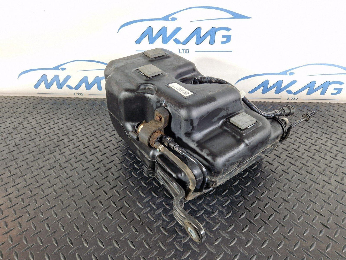 12-18 BMW 3 SERIES F30 F31 LCI GENUINE ADBLUE PASSIVE TANK 7399413