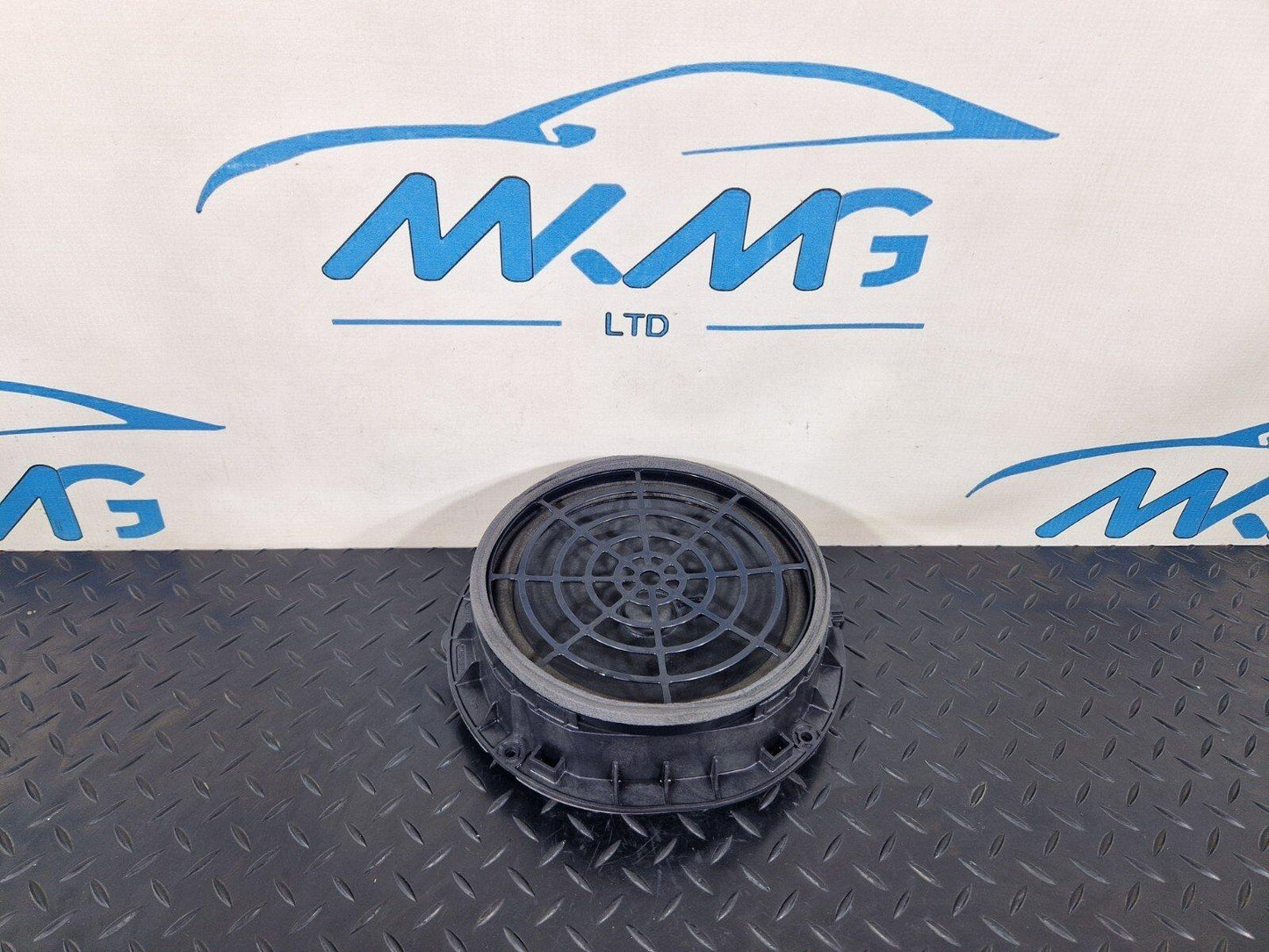 16-19 AUDI A4 B9 S-LINE GENUINE REAR LEFT /RIGHT SIDE DOOR SPEAKER 8W0035411