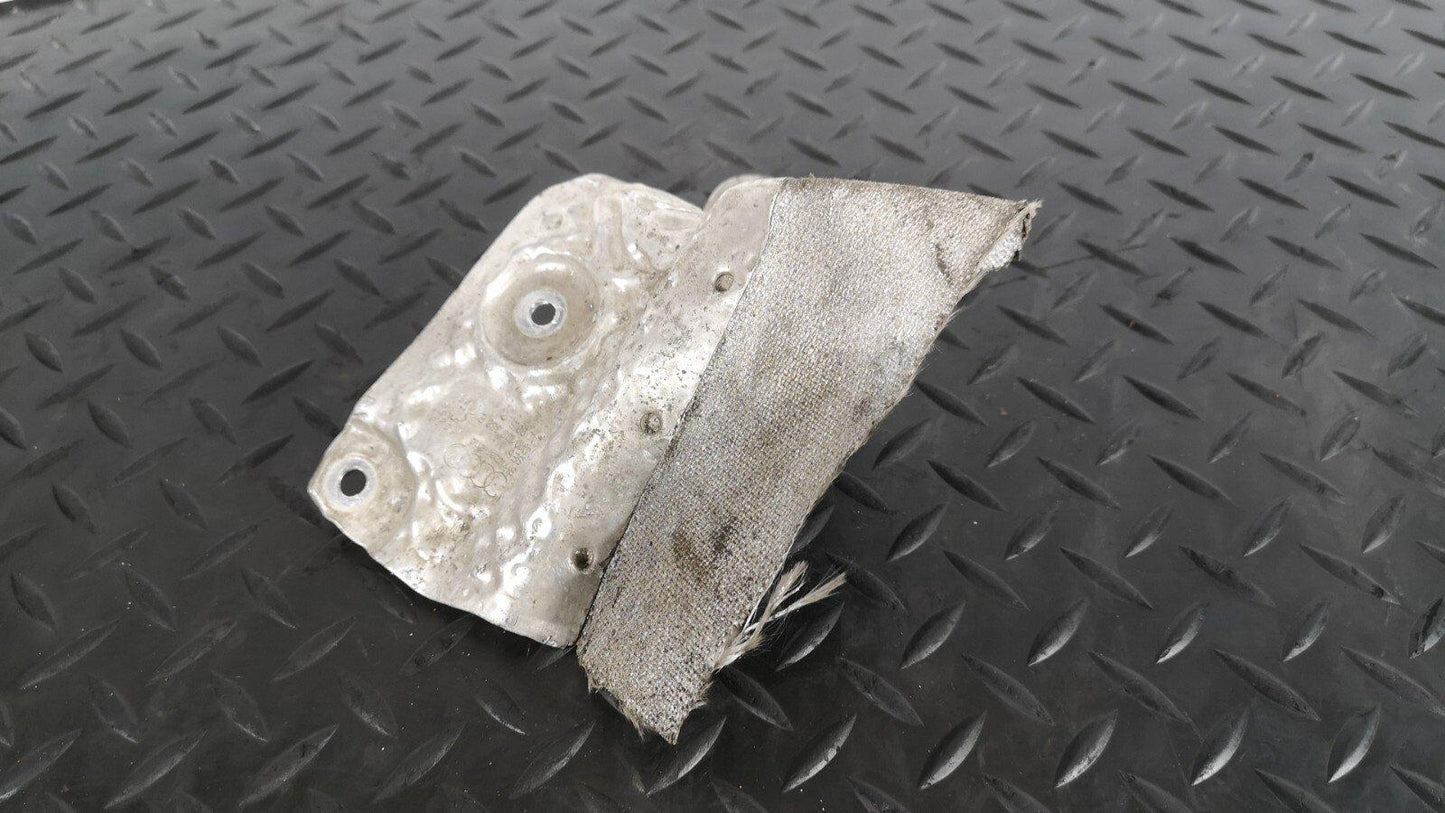 16-19 AUDI A4 B9 S-LINE GENUINE 2.0TDI ENGINE BRACKET SHIELD 4M0199388