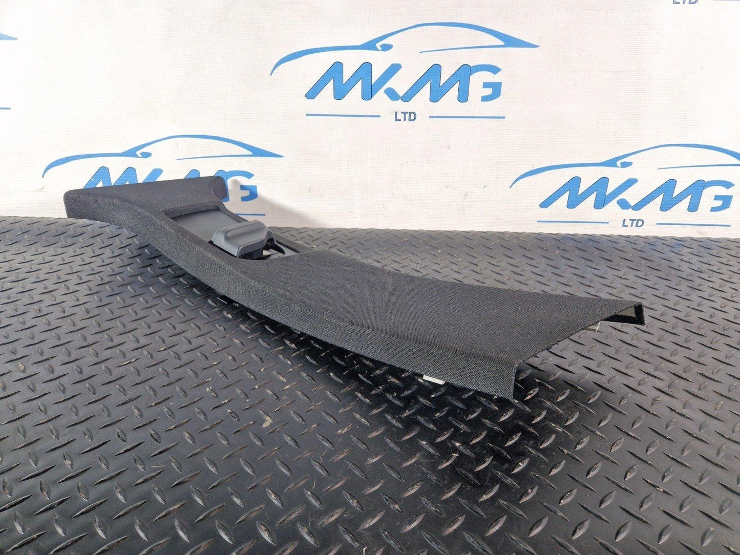 16-22 MERCEDES BENZ X253 LEFT N/S PASSENGER SIDE B PILLAR TRIM COVER A2536901325