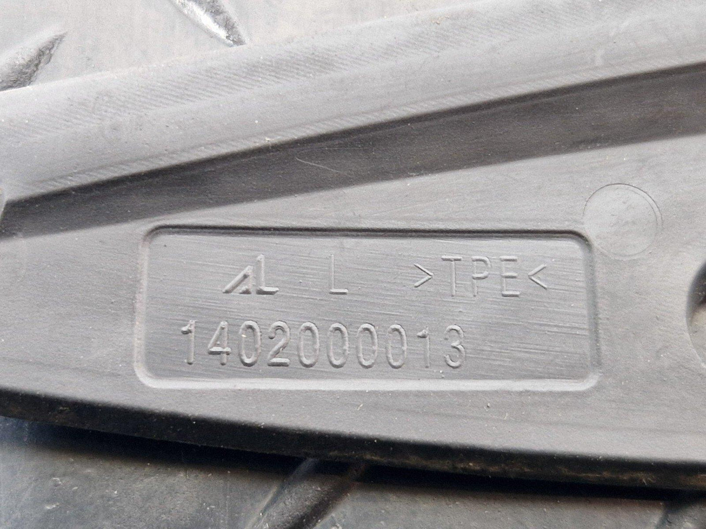16-23 AUDI S5 COUPE FRONT LEFT N/S MUD DEFLECTOR COVER TRIM 1402000013