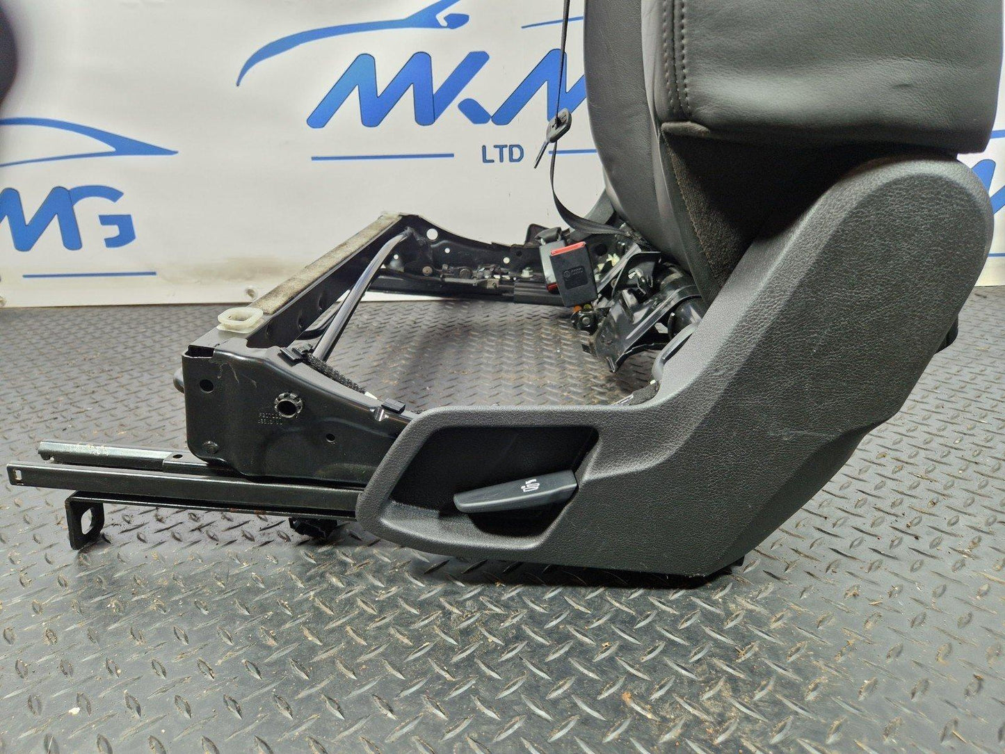 10-15 AUDI Q7 4L GENUINE REAR LEFT N/S 2ND ROW DOUBLE SEAT