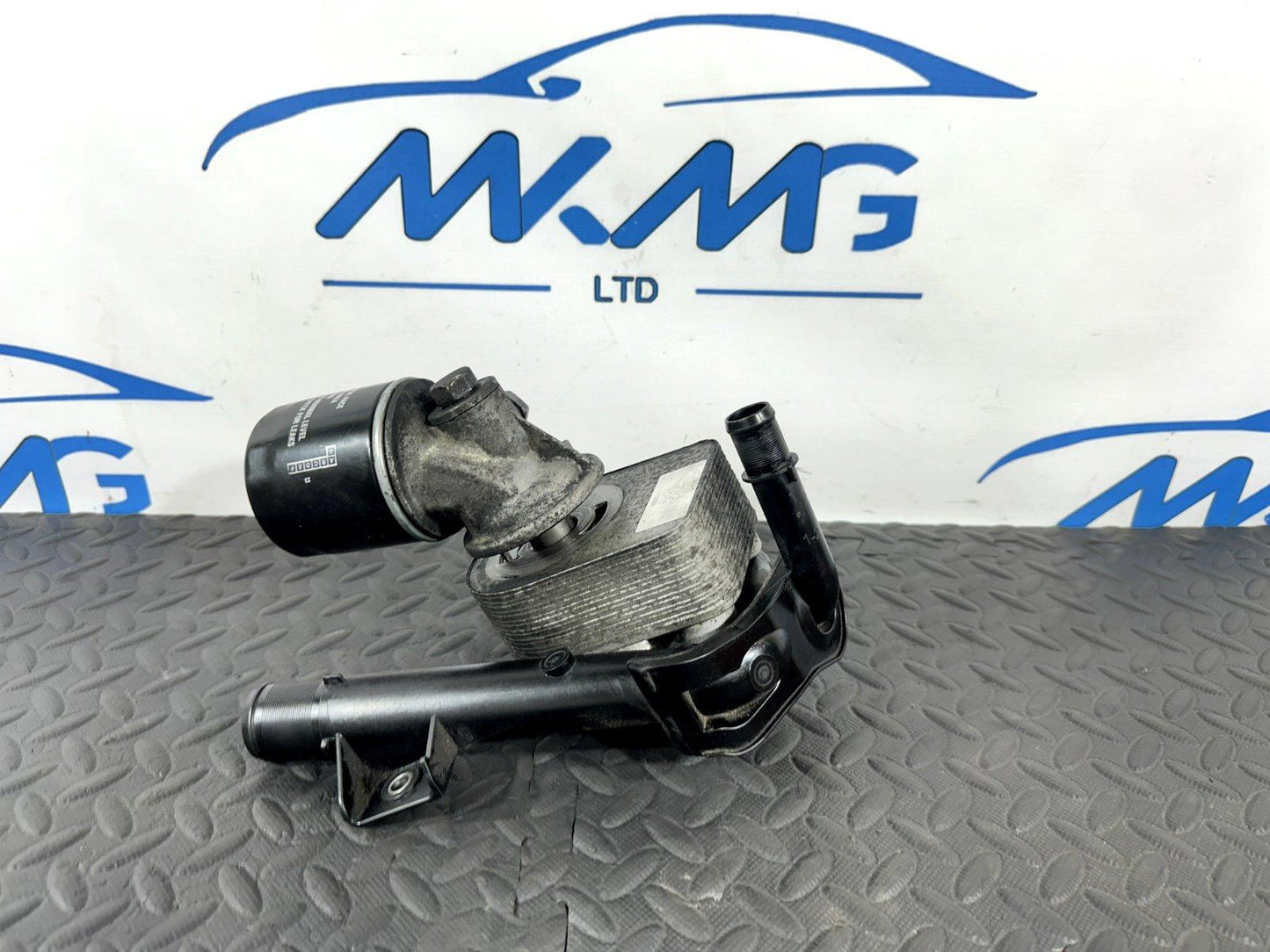 12-18 MERCEDES A CLASS 1.5 CDI OM607 WATER COOLANT PIPE & OIL COOLER  210475246R