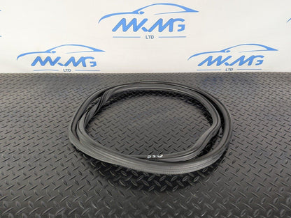 16-19 AUDI A4 B9 SALOON OEM REAR DOOR RUBBER SEAL FITS LEFT & RIGHT 8W5833721B