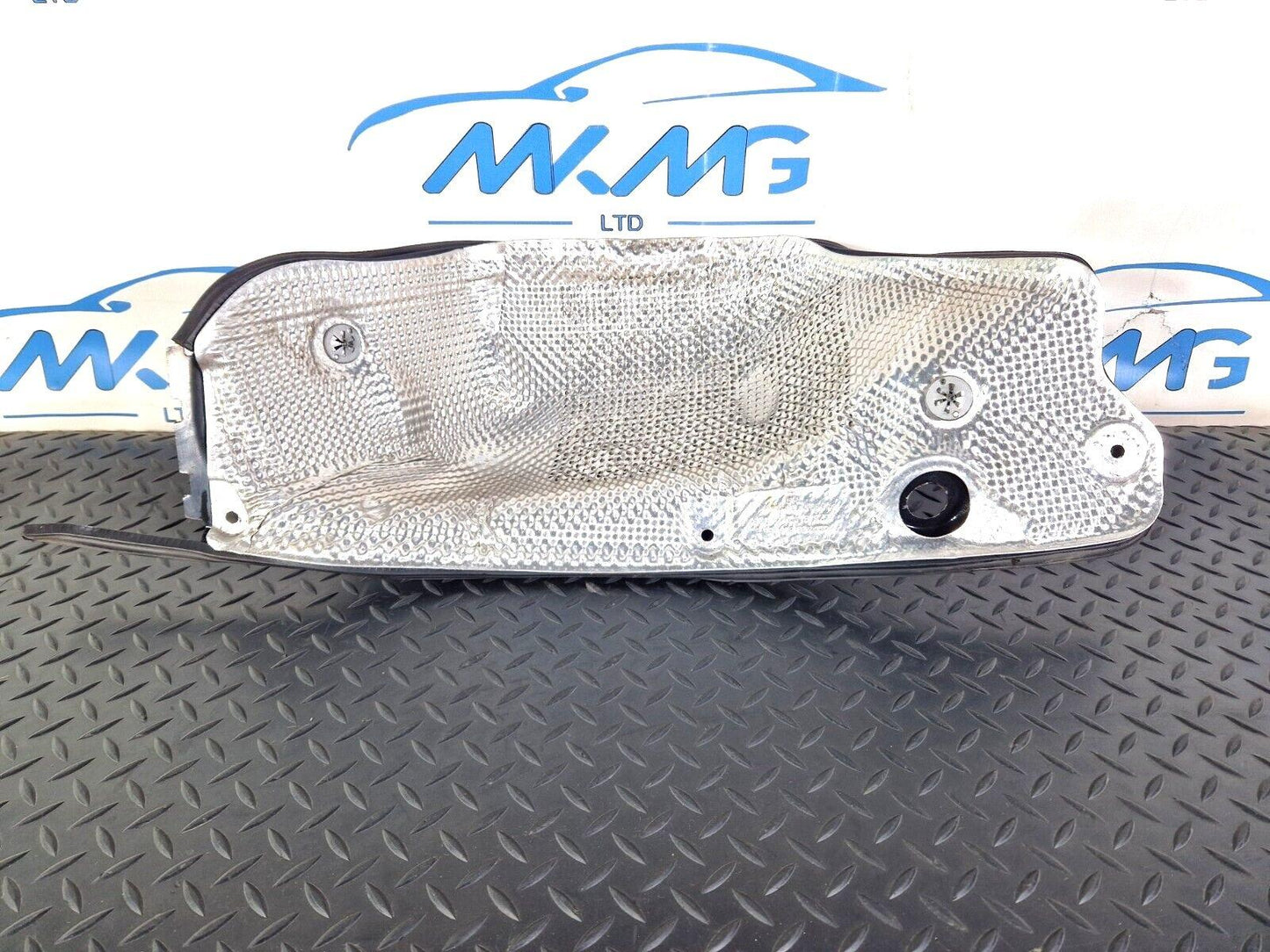 10-18 AUDI A7 4G S-LINE OEM HEAT PROTECTION 4G0804165B