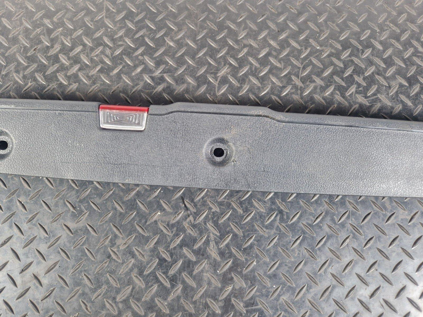 19-ON MERCEDES BENZ A CLASS EQ W177 SALOON BOOT LOCK TRIM COVER A1777501100