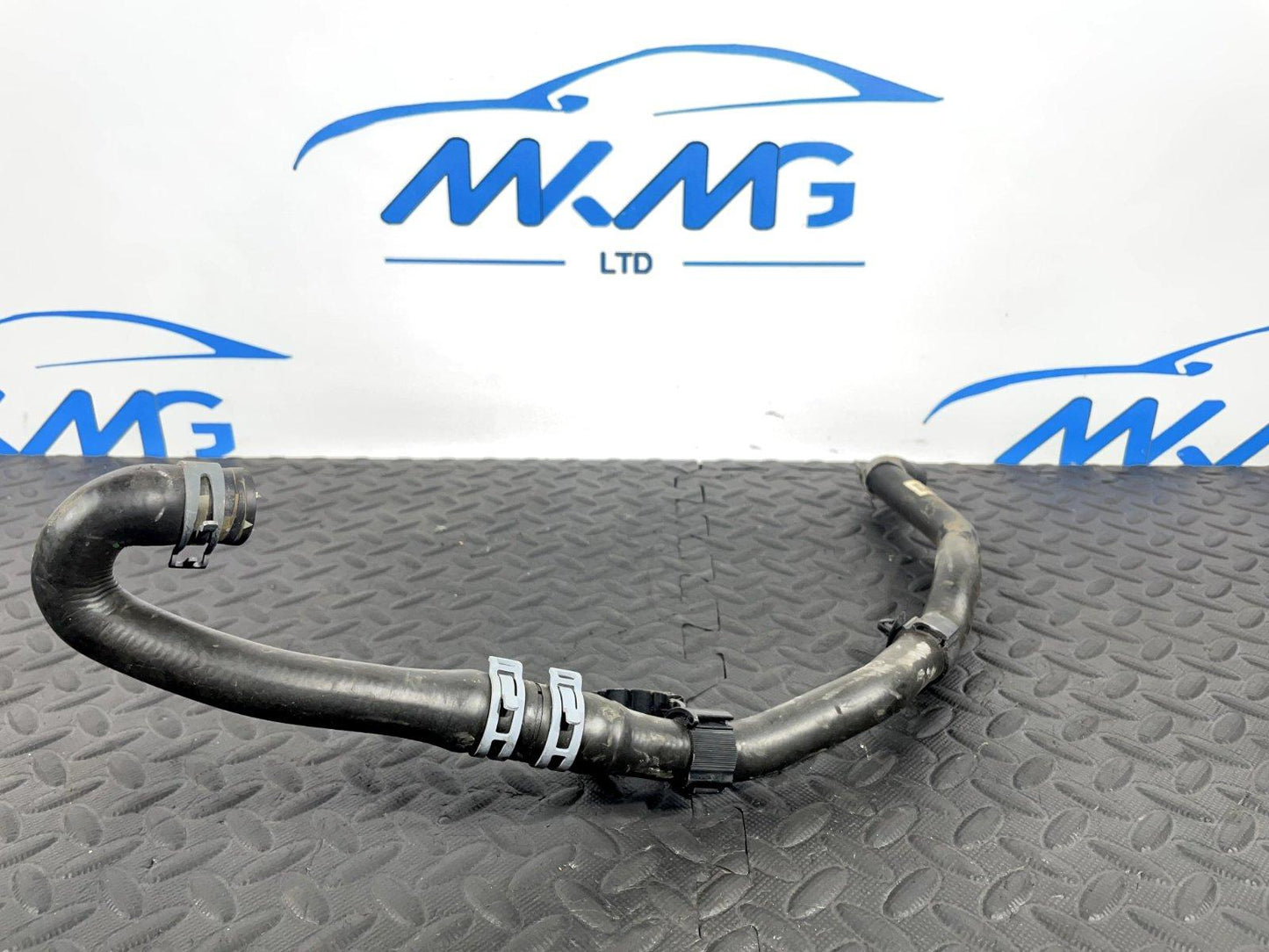 16-19 AUDI A4 B9 AVANT GENUINE WATER COOLANT PIPE 8W0819342M